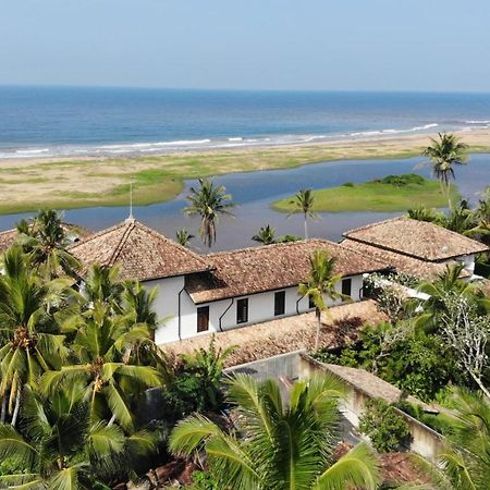 The Postcard Galle Exteriér fotografie